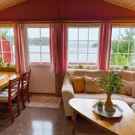 Holiday home Retreat Oklandsnes Lii