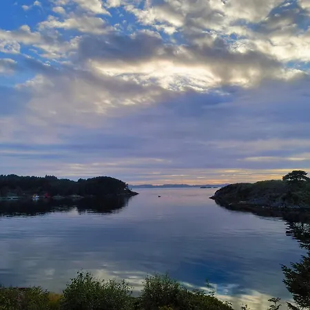 Retreat Oklandsnes Lii