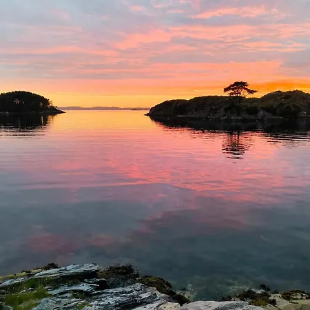 Retreat Oklandsnes * Lii